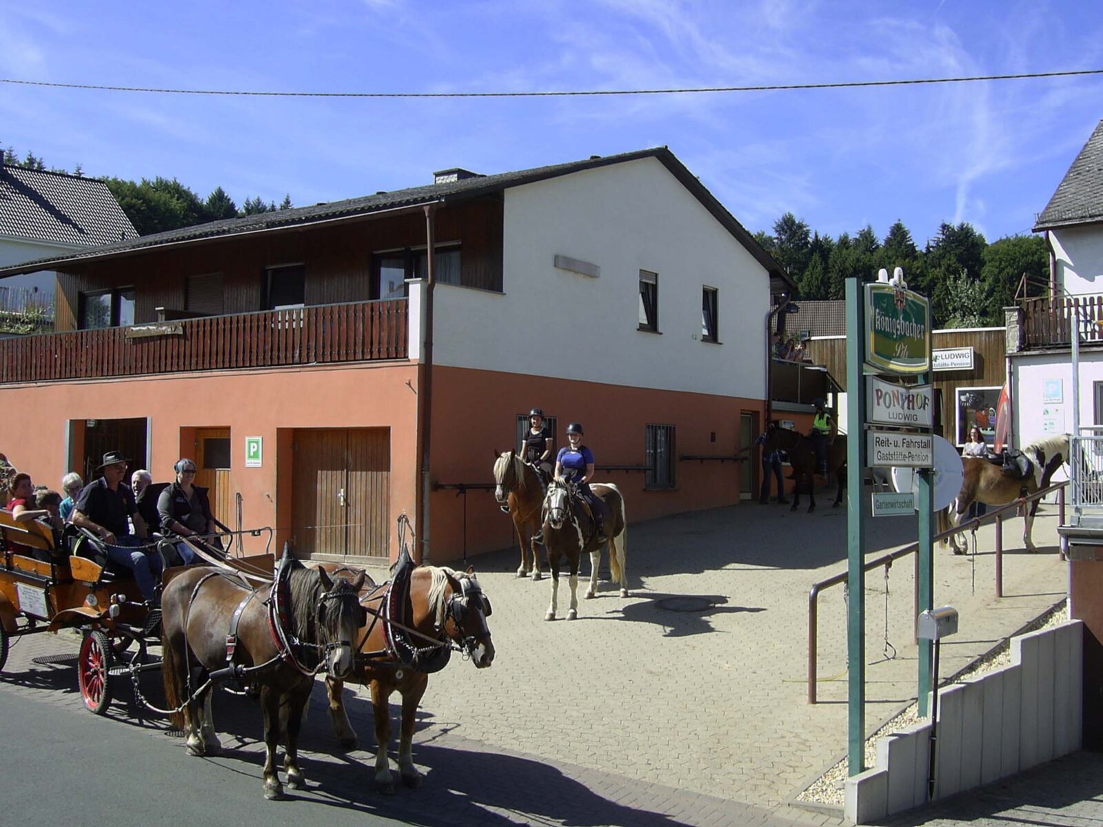 Kutschfahrt am Ponyhof Ludwig